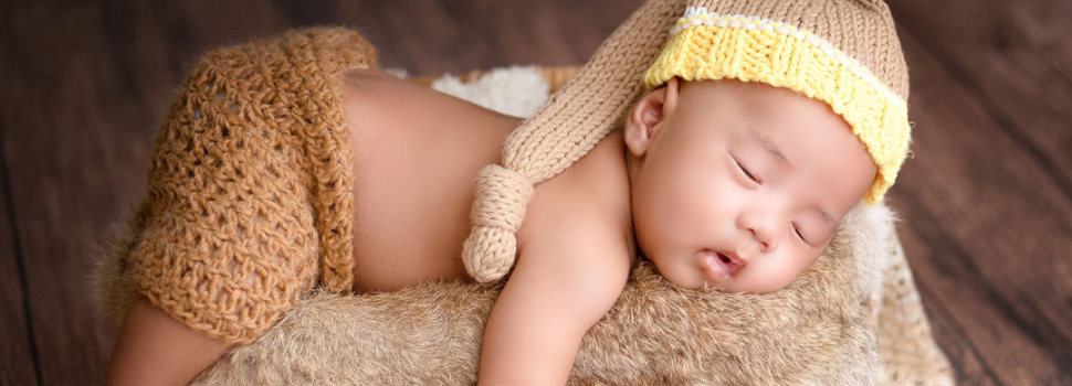 Studio vs Rumah: Manakah Tempat Terbaik untuk Melakukan Newborn Photoshoot?