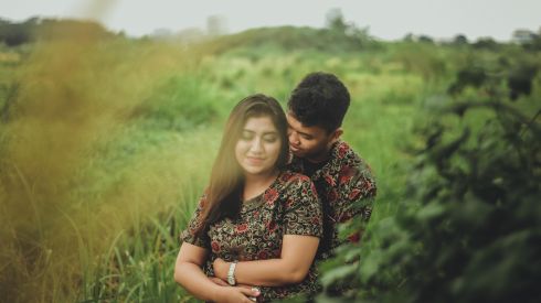 Outdoor Pre-Wedding Photography (Low Budget /Tanpa Cetak)